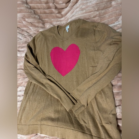 Buy 2 get one free 🥰🥰 TEDDIE HEART SWEATER - Picture 3 of 8